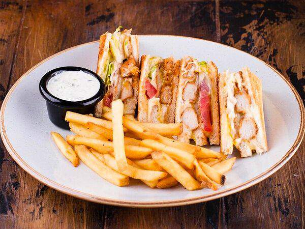 Краснодарский парень - Клаб сэндвич с курицей