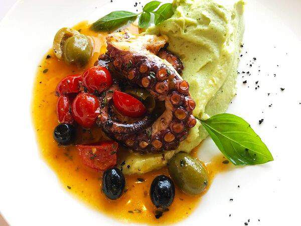 Caramelle Village - Осьминог с зеленым пюре