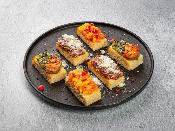 Port42 - Сет Тапасов на подпеченной бриоши