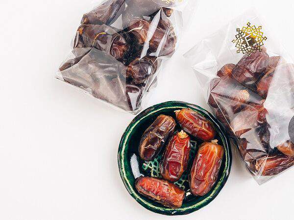 Finik & Hummus - Финики