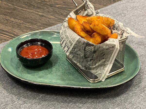 ВкусняША - Картофельные дольки в специях