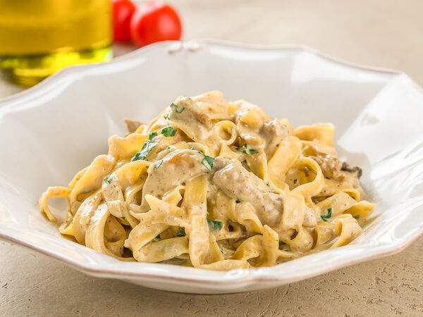 Ресторан Карбонара - Паста Тальятелле с говяжьей вырезкой