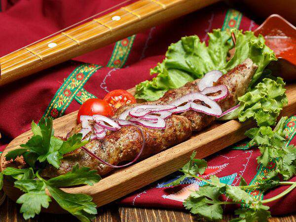 Тифлис - Кабаб из баранины с Сацебели