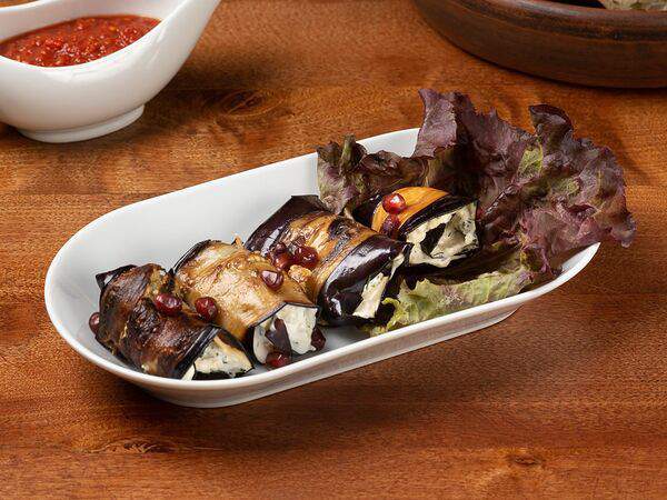 Домашний очаг - Бадриджани с сырной начинкой