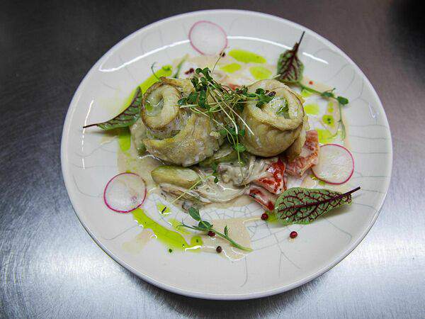 Birch - Судак в сливочном соусе с овощами