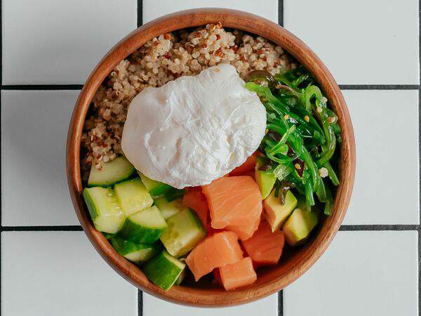 Футурист. Bar & Kitchen - Боул с лососем