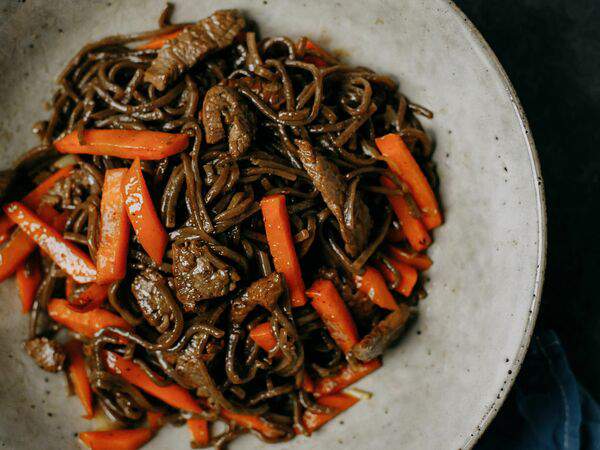 Кормим по-братски - Вок с говядиной