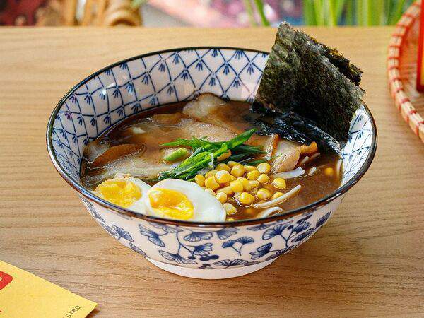 Mr Pho - Суп Рамен со свининой