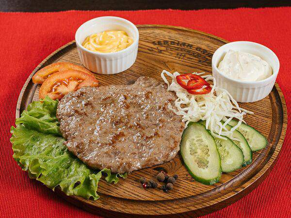 Serbian Grill - Плескавица классическая на гриле
