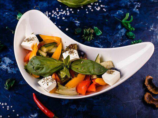 Vo Dvore - Греческий