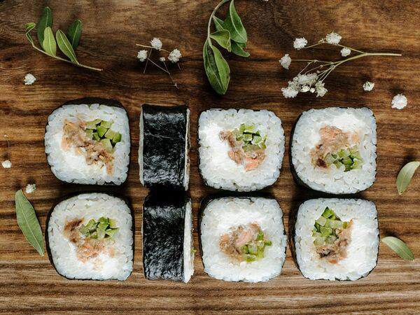 Foodmarket #FaceRoll - Ролл Фьюжен с лососем терияки