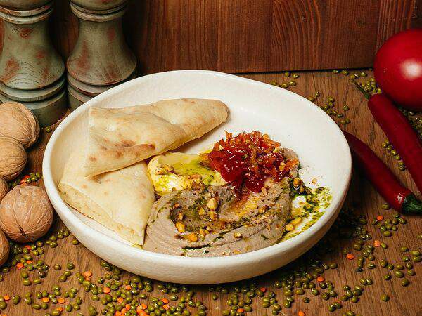 Южанин - Паштет из куриной печени с мостардой из айвы и вишни