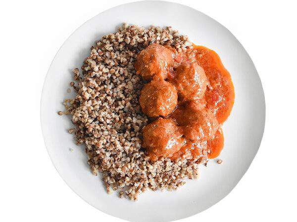 Дом еды - Фрикадельки из телятины в томатном соусе с гречкой