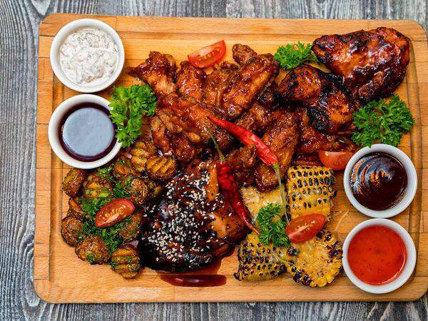 Мясной ресторан Ребро - Большой гриль-сет из цыпленка