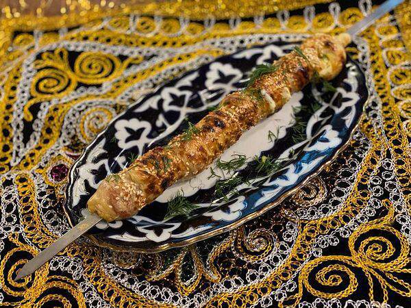 Лагман - Сулугуни, жаренный на мангале