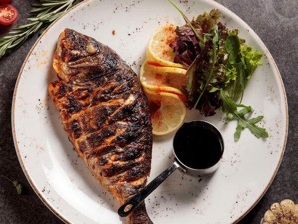 Джентльмены удачи - Дорадо на мангале