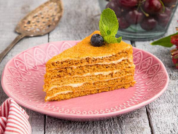 Ресторан Карбонара - Торт Медовый