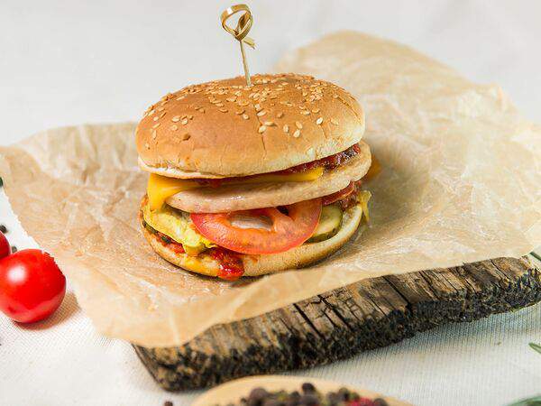 Family kitchen - Бургер с куриной котлетой