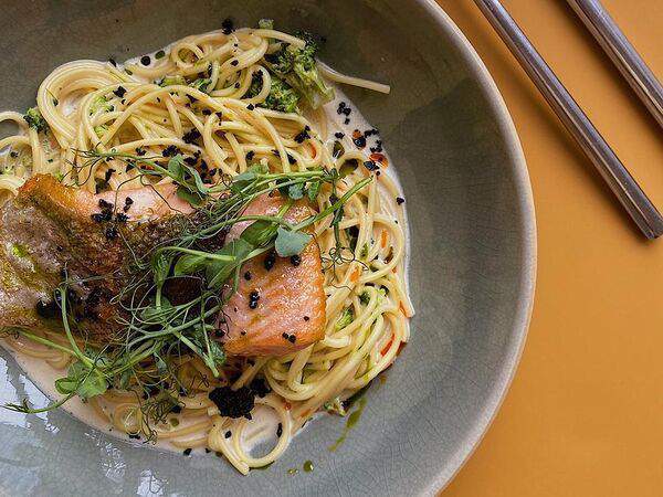 Яйцо - Яичная лапша с форелью