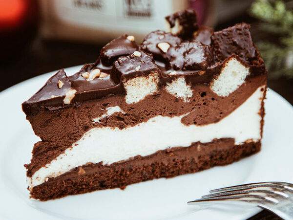 Costa Coffee - Шоколадный кранч торт