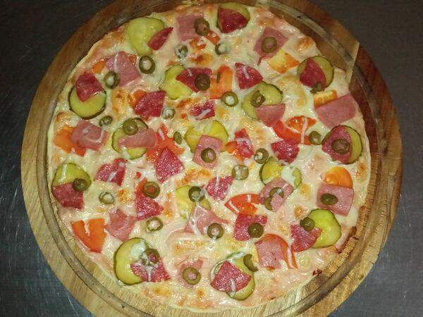 Кафе-бар Василич - Пицца Домашняя