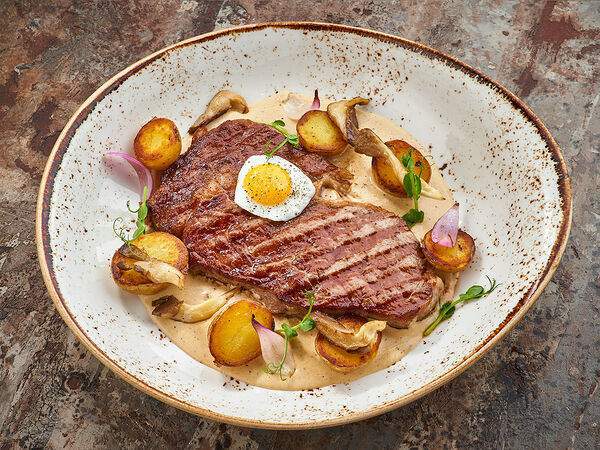 Corner Grill - Рибай стейк с мини-картофелем