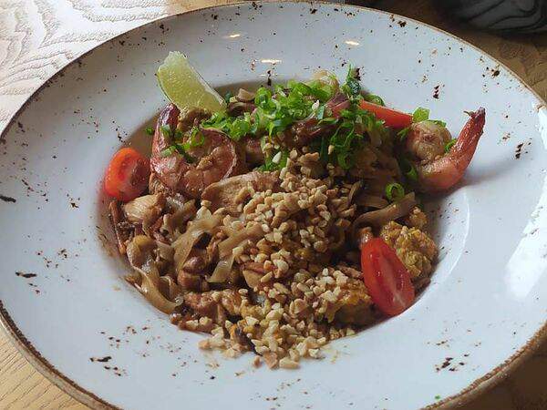 Манэки - Лапша Пад Тай