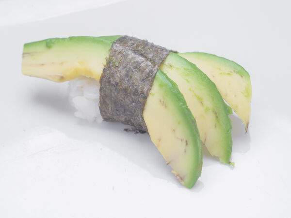 Самба суши - Суши нигири авокадо