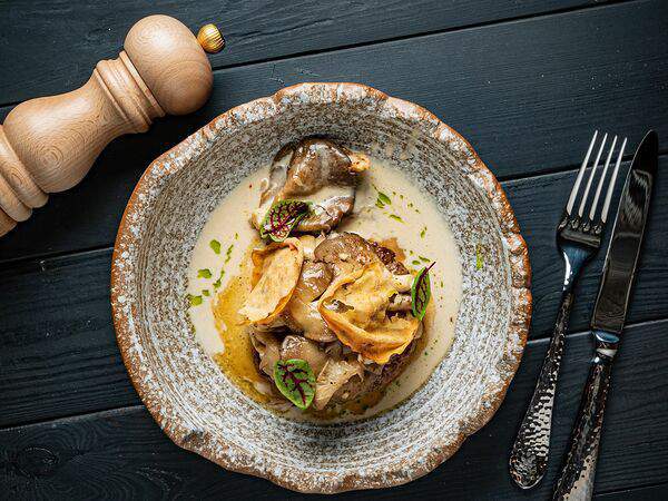 Гости рестопаб - Рубленый стейк Аше