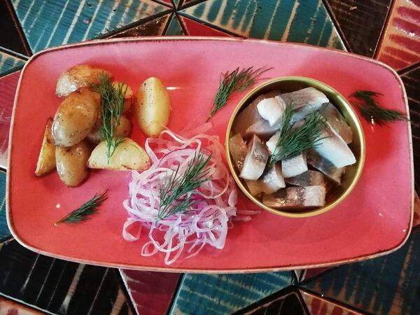 Гиви to me - Сельдь с молодым картофелем