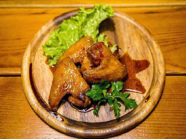 Lidbeer Bar Светлы - Крылышки в пиве с соусом Демиглас