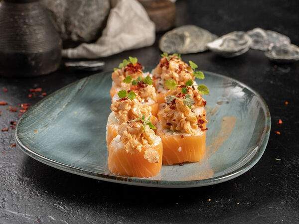 Golden Coffee - Ролл с креветкой