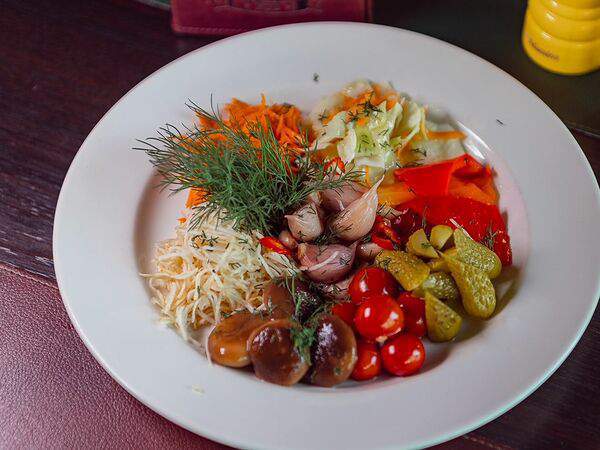 Hosper Hops Pub - Ассорти солений