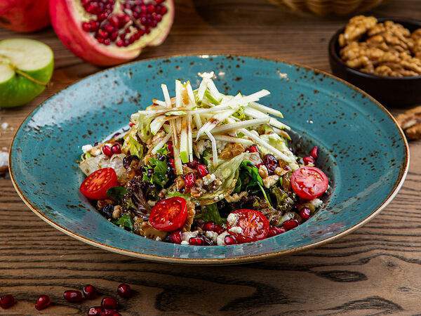 IHSAN - Салат с сыром тулум