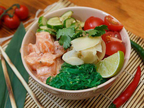 Satoshi - Поке с лососем