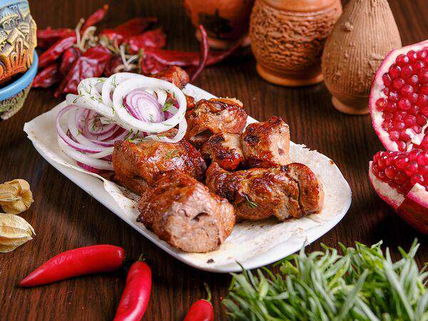 Пиросмани - Шашлык из cвинoй шеи