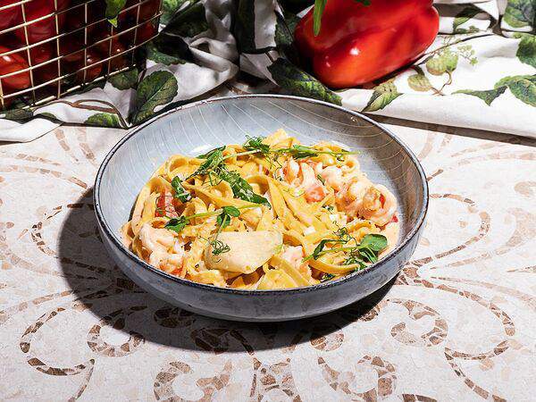 Перчини - Тальятелле с томатами и морепродуктами