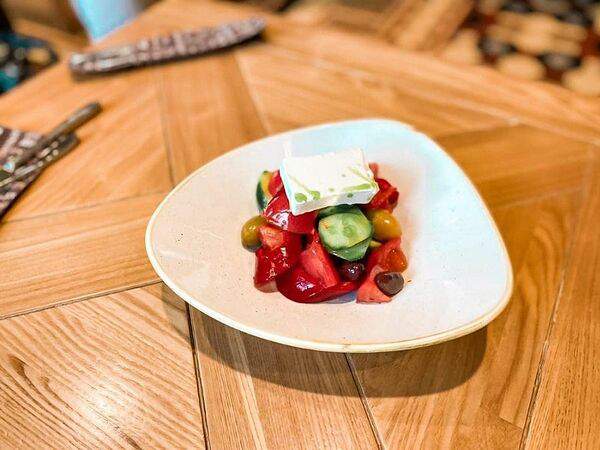 Кафе-пекарня Поль Бейкери - Салат Греческий