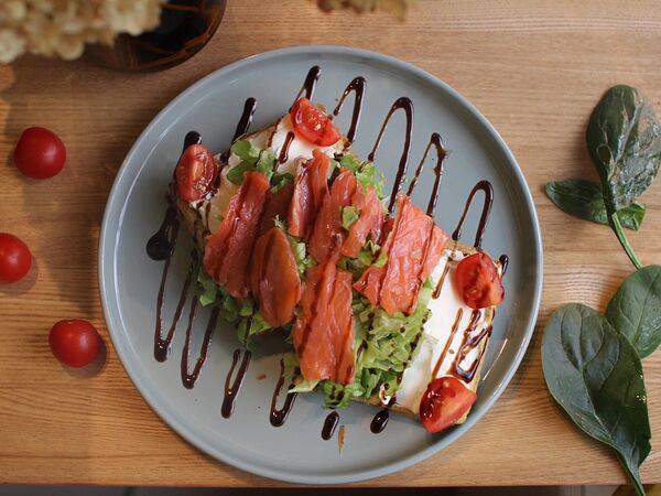 Cream Beans - Вафля с сёмгой