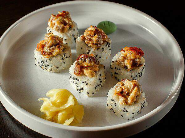 Per se - Запеченный ролл с угрем и сыром пармезан