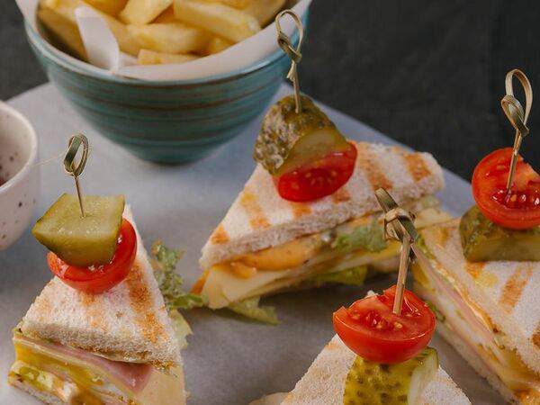 The Kitcha - Клаб-сэндвич