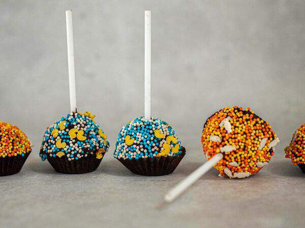 Пекарня Буханка - Кейк-попс на палочке