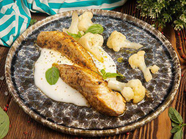 Menthol - Куриная грудка с дуэтом из цветной капусты