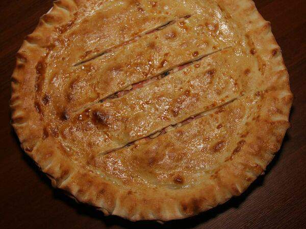 Ресторан Невидалия - Пирог с мясом и картофелем