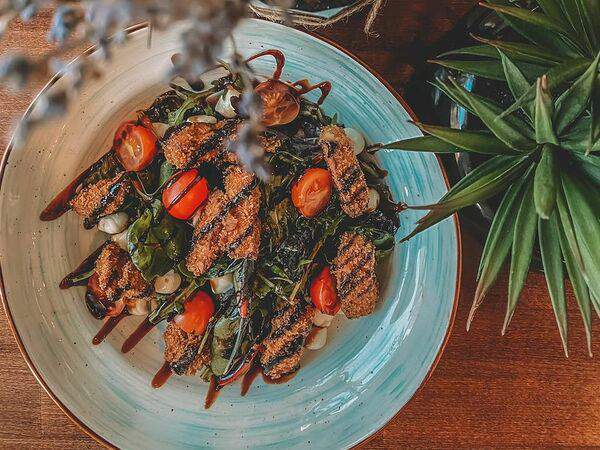 Territory Piatto - Салат с жареным баклажаном