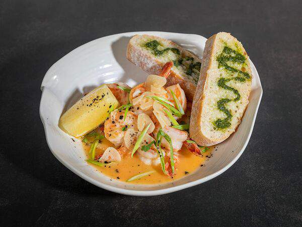 Happyterria - Креветки в винном соусе с чесноком и Чили