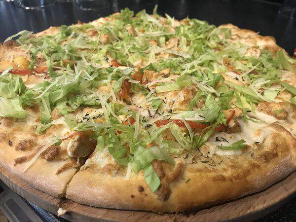 Полли - Пицца Цезарь с курицей