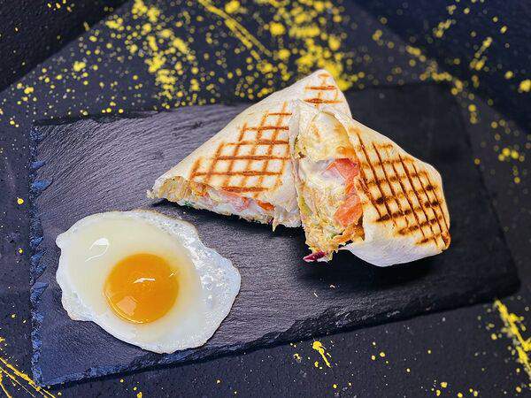 V Lavashe - Шаурма с яйцом