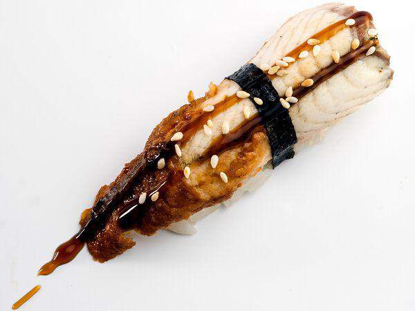 Ван Чоус - Суши с угрем