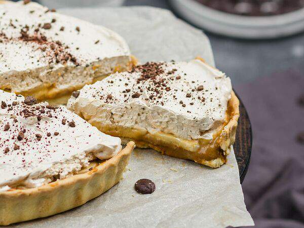 Время вкусных путешествий - Пай с варенной сгущенкой, свежими бананами и натуральными сливками